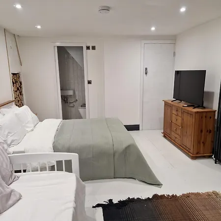 Garden Apartment, Sleeps 4 Leighton Buzzard Exterior photo