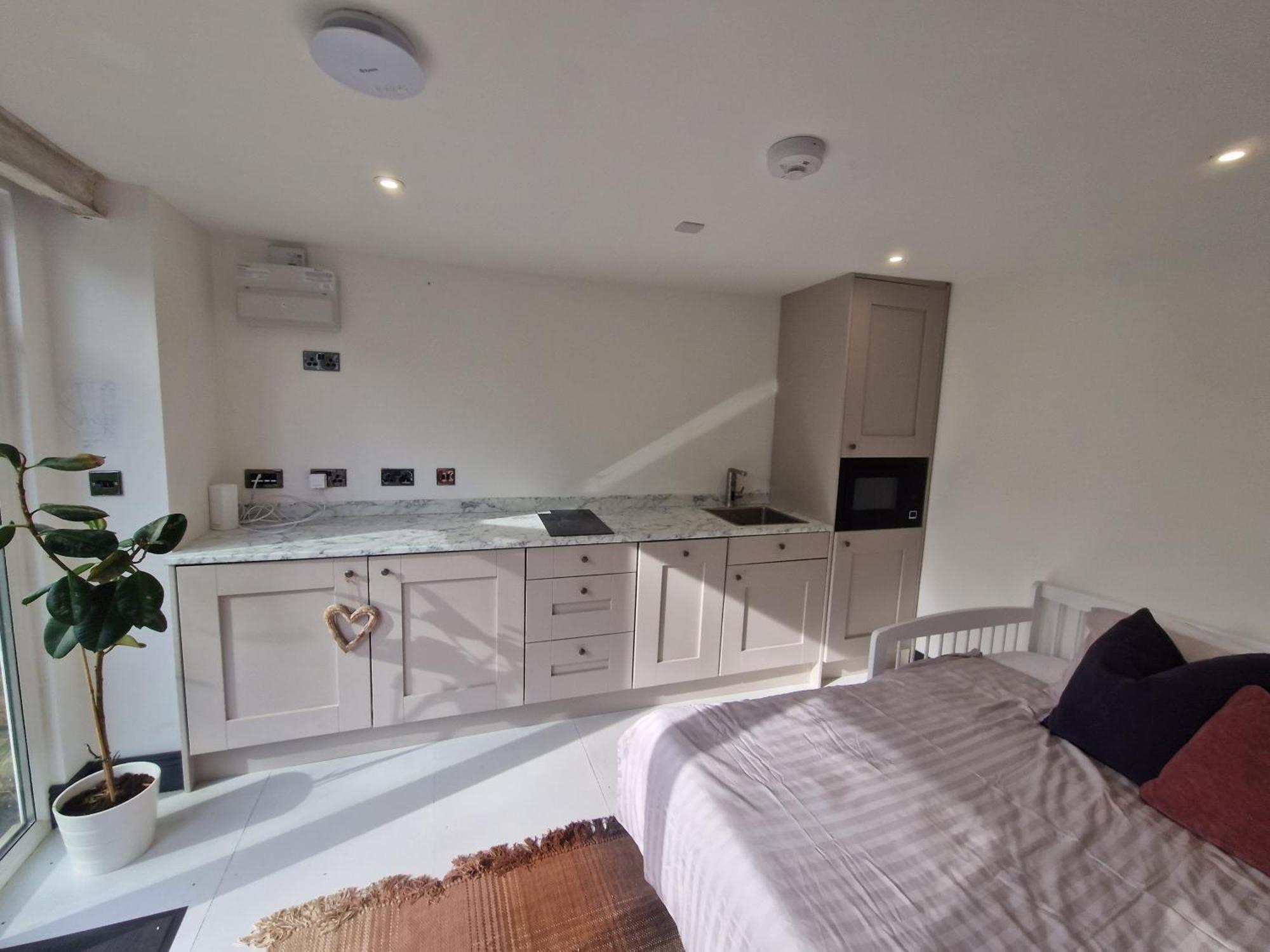 Garden Apartment, Sleeps 4 Apartment